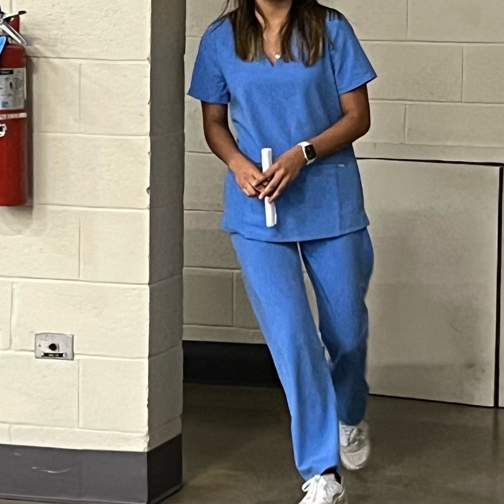 Small ceil blue figs scrubs